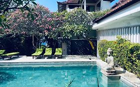 Meditasi Bungalows&Villas